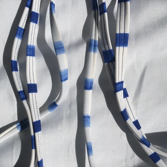 Roxy cut-out bikini top💠 - Picture 5 of 6